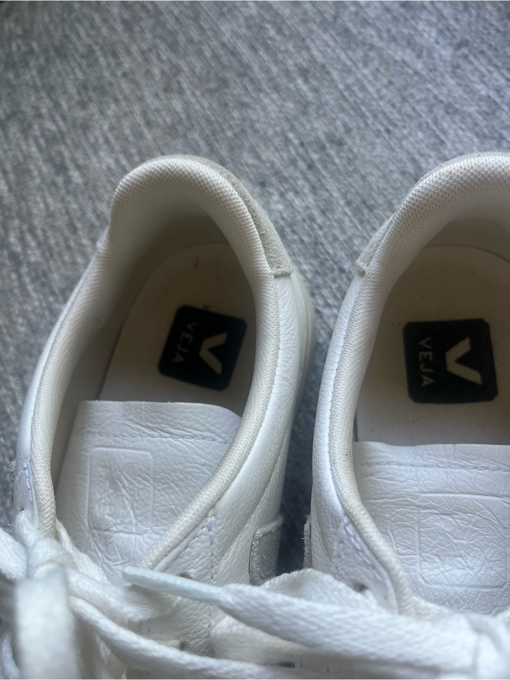 Veja Women's White Low-Top Leather Sneakers - Picture 8 of 11
